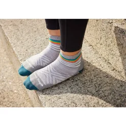 Women Darn Tough Womens Run 1/4 Ultra-Lightweight Socks